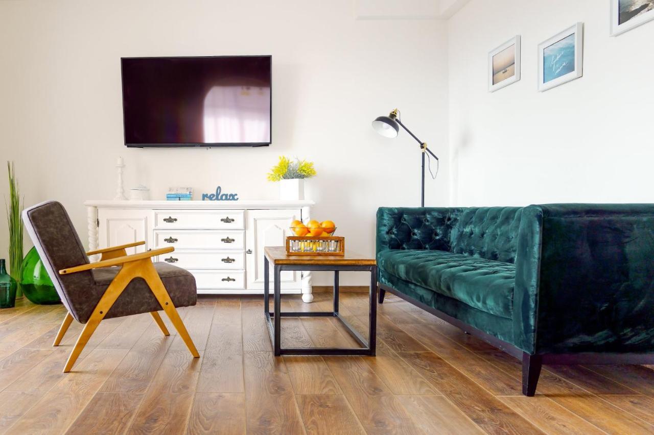Family Apartment Vitlic Makarska Esterno foto